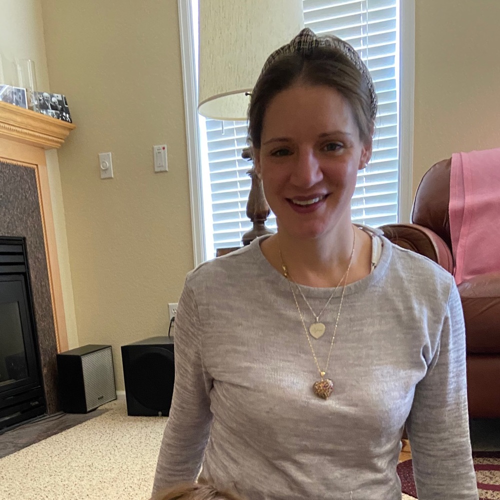 Meet your Posher, Nicole